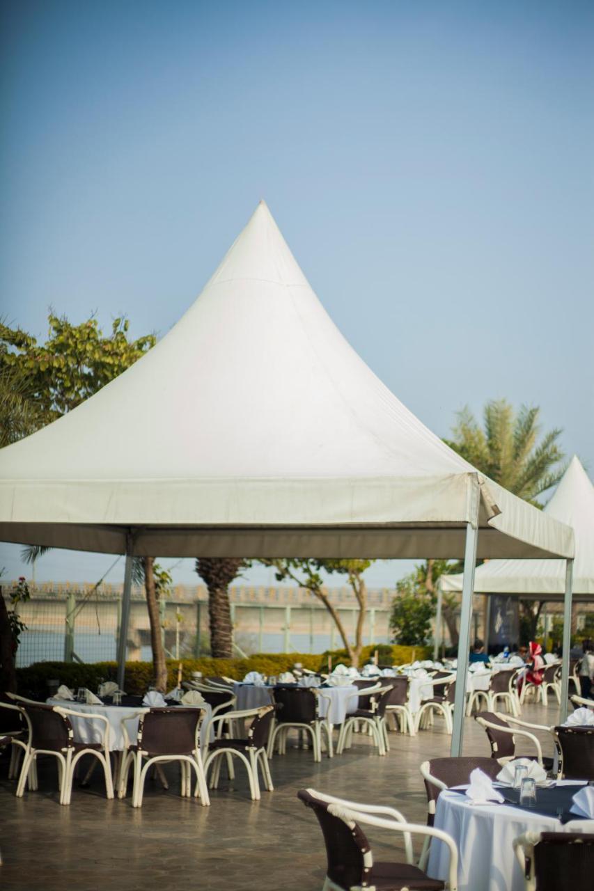 Hotel Akbars Kinara Sialkot Exterior foto